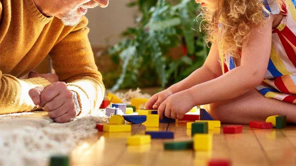 Guy Called 'Creepy' For Playing With Co-Worker's Seven-Year-Old Daughter Who Was Left At The Office