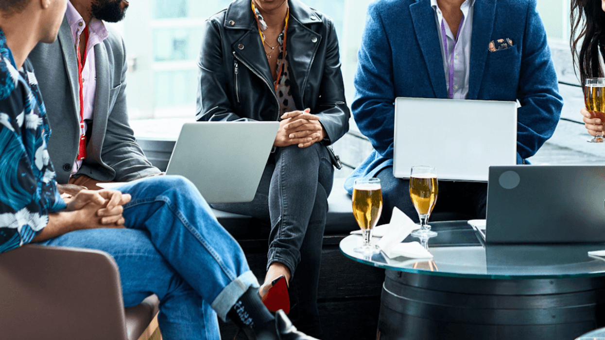 Australian Baffled After He's Called Out By American Coworkers For Casually Using The Word 'C*nt'