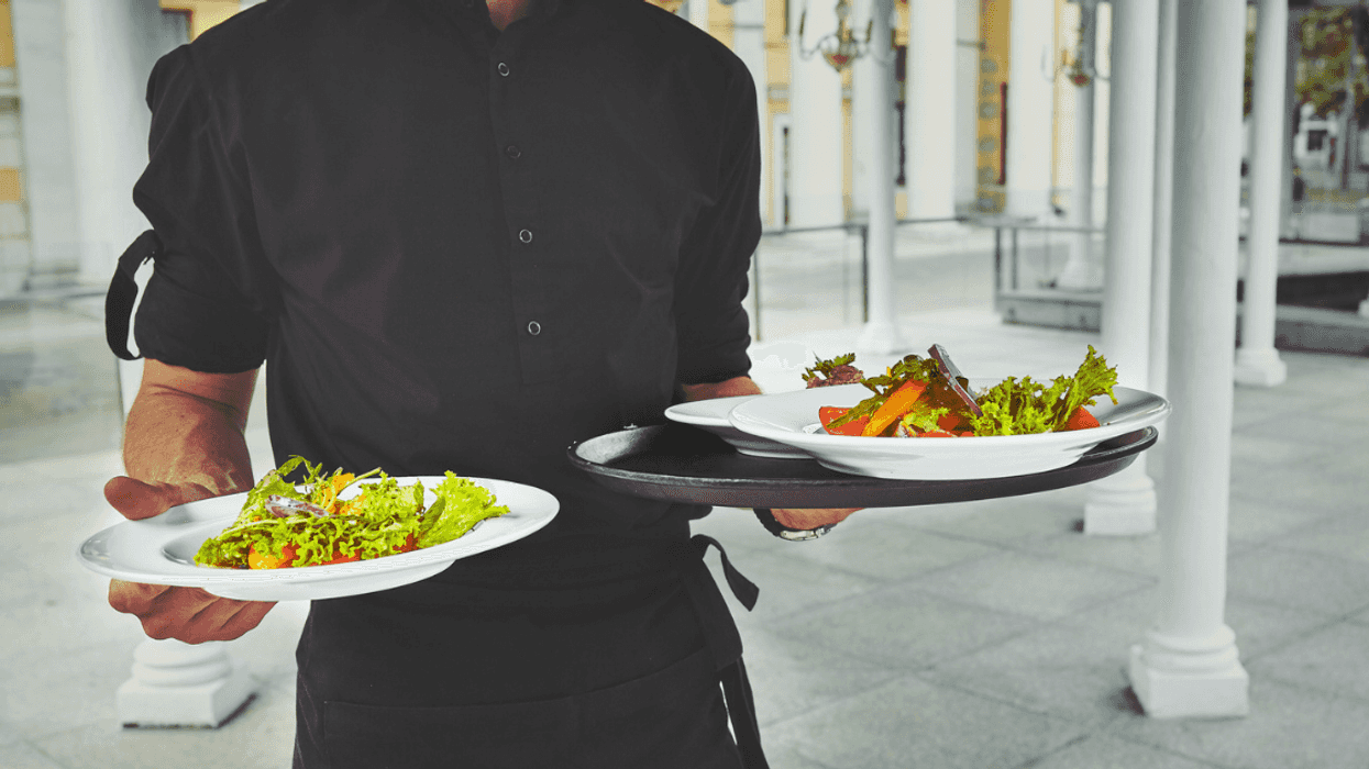 Bride Kicks Server Out Of Her Wedding For Wearing 'Too Much Eyeliner' And An 'Ugly Nose Ring'