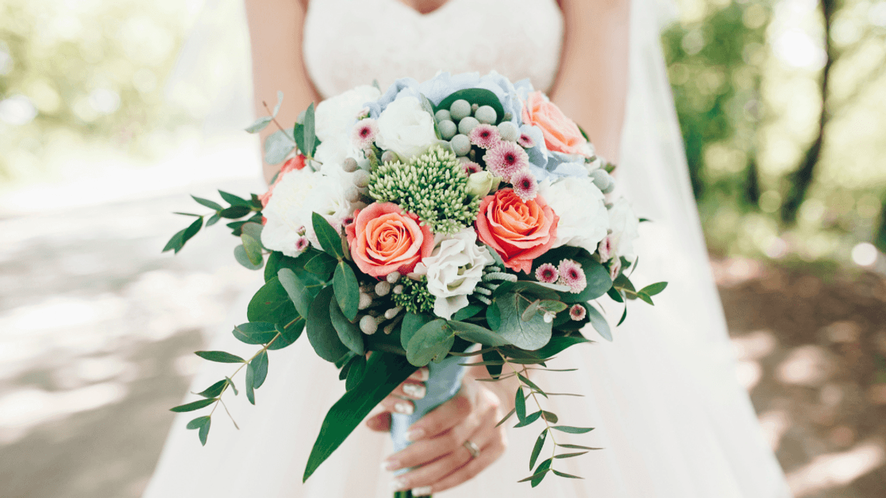 A bride holding a bouquet