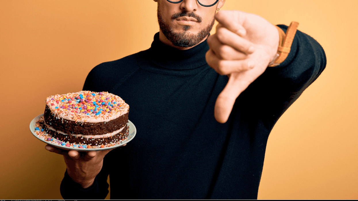 Redditor Called 'Ungrateful' For Refusing To Eat Their Birthday Cake Because It Looked 'Disgusting'