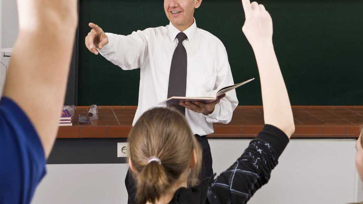 Teen With Eating Disorder Refuses To Accept Teacher's 'Compliment' About Her Weight Loss