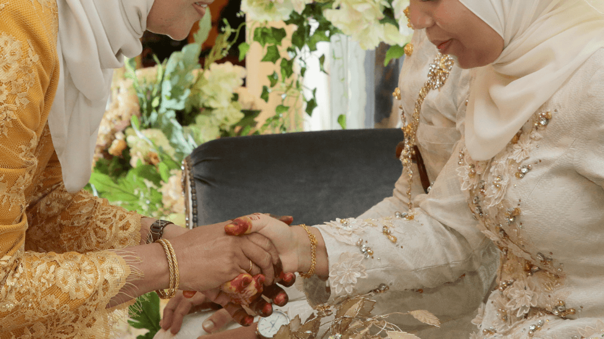 Trans Woman Torn After Muslim Sister Demands She Sit With Men At Her Wedding And Wear Hair Covering