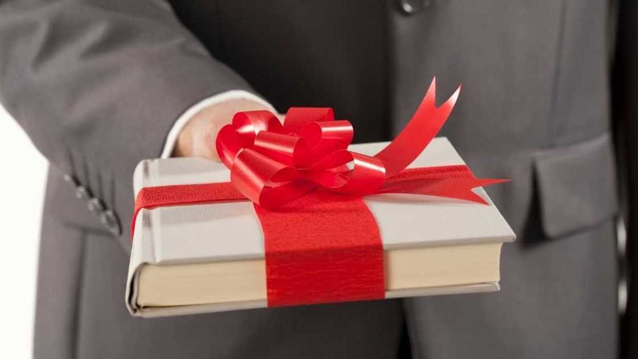 Teen Angers Parents After Telling Dad She'll Never Read The Book He Got Her For Her Birthday