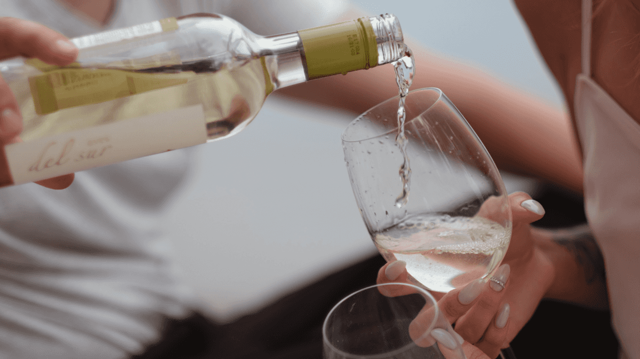 Guy Accused Of Intentionally Spilling Wine On Wife Because He Doesn't Like Her Dress
