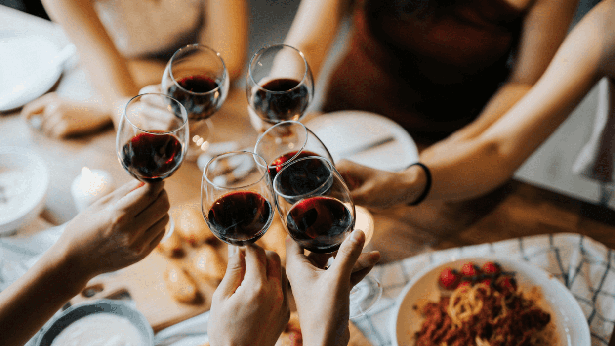 Woman Fed Up After Fiancé Demands She Pay For His And Friends' Bill Since She Got A Raise