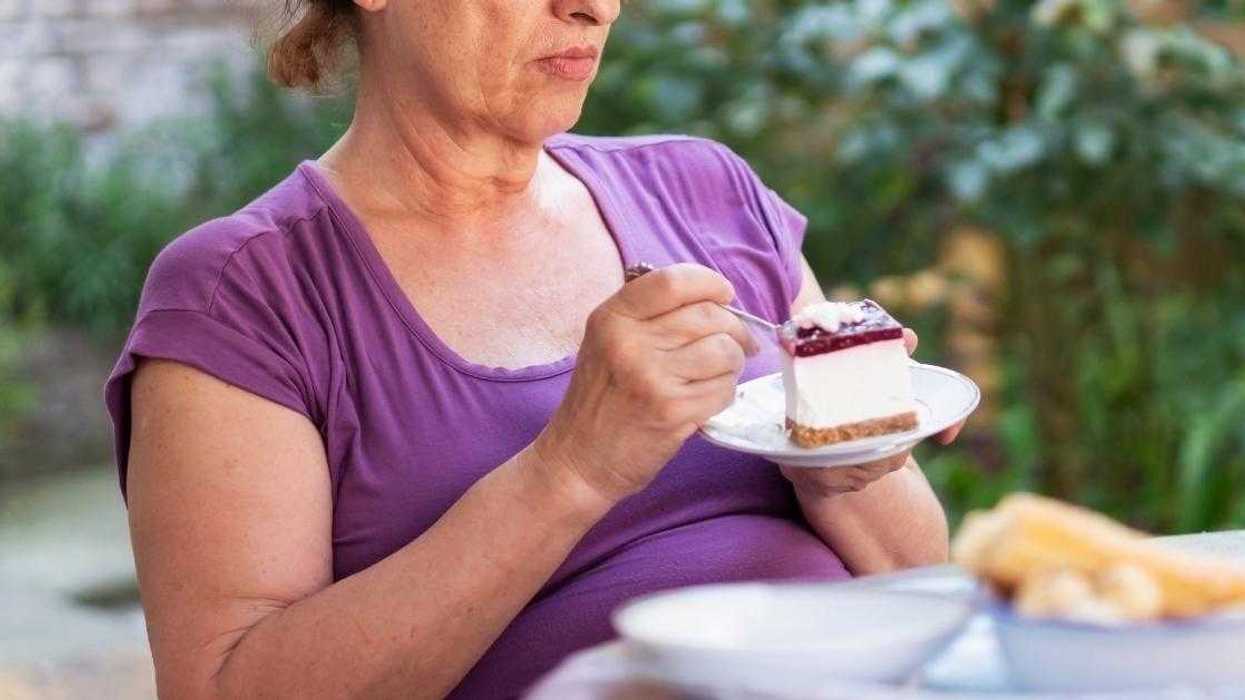 Mom Loses It On Mother-In-Law For Eating Cheesecake In Front Of Her Young Kids Before Dinner