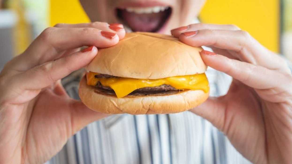 Redditor Stunned When Overweight Girlfriend Accuses Them Of Enabling Her Health Problems