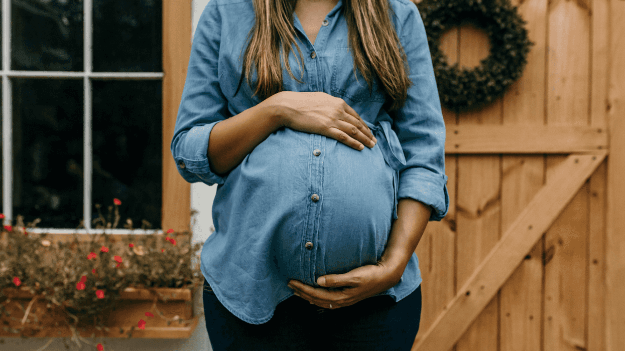 Pregnant Woman Rejects Husband's Family Tradition That Makes Her Feel Like A 'Glorified Surrogate'