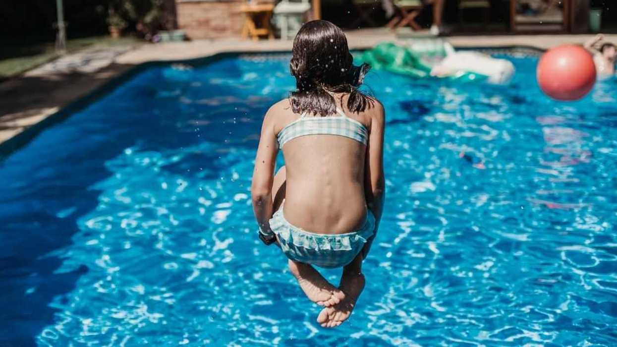 New Homeowners Balk After Their Neighbors Demand They Fill In Their Pool A Child Drowned In