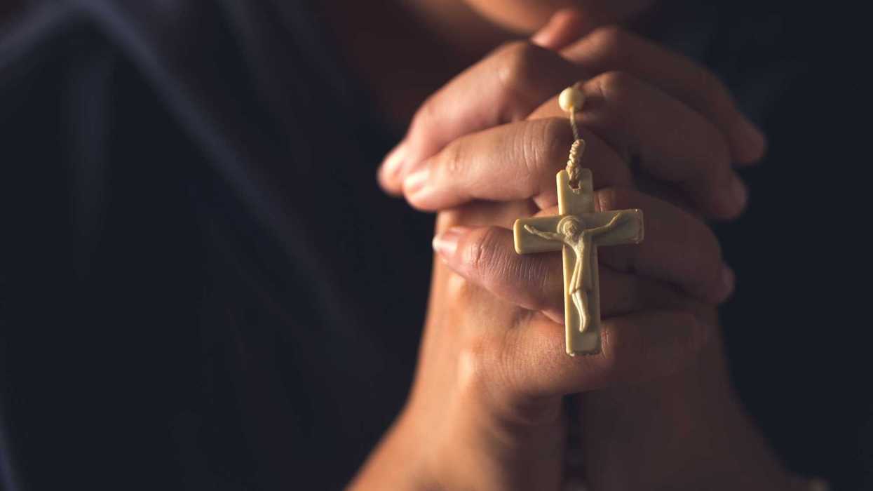 Mom Balks After Her Occultist Daughter Demands She Take Down Her Christian-Themed Decorations