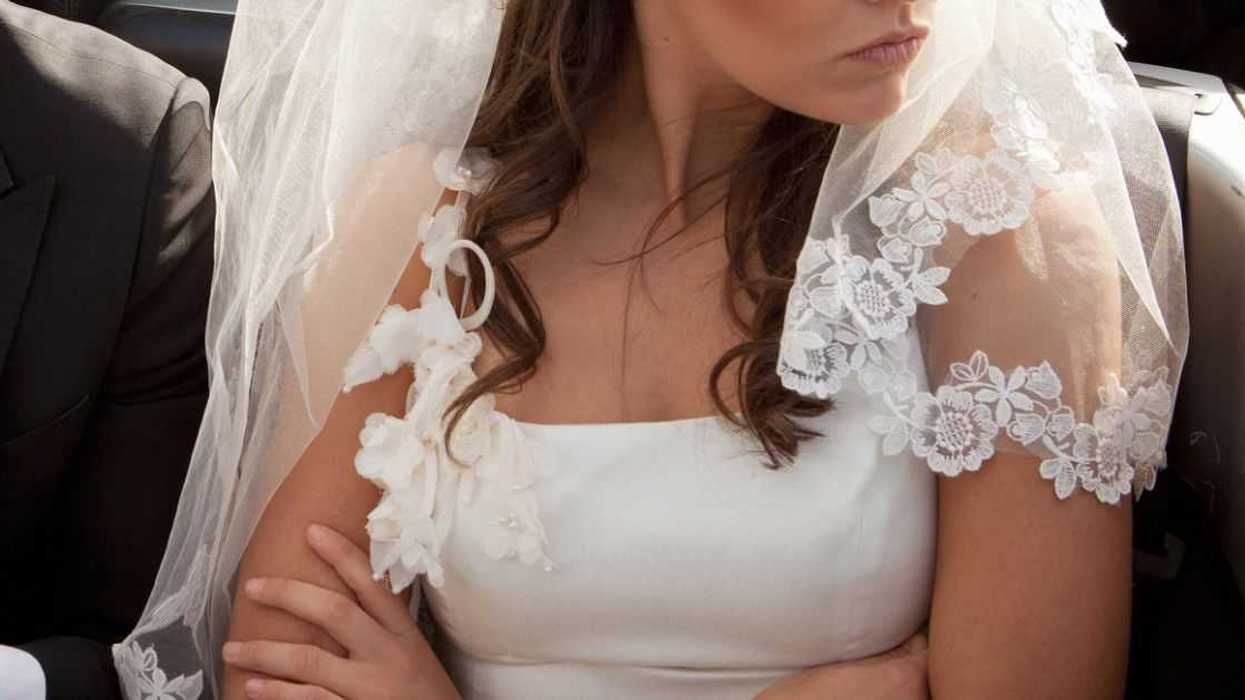Bride Called 'Selfish' For Refusing To Let Sister-In-Law With Cancer Borrow Her Wedding Dress