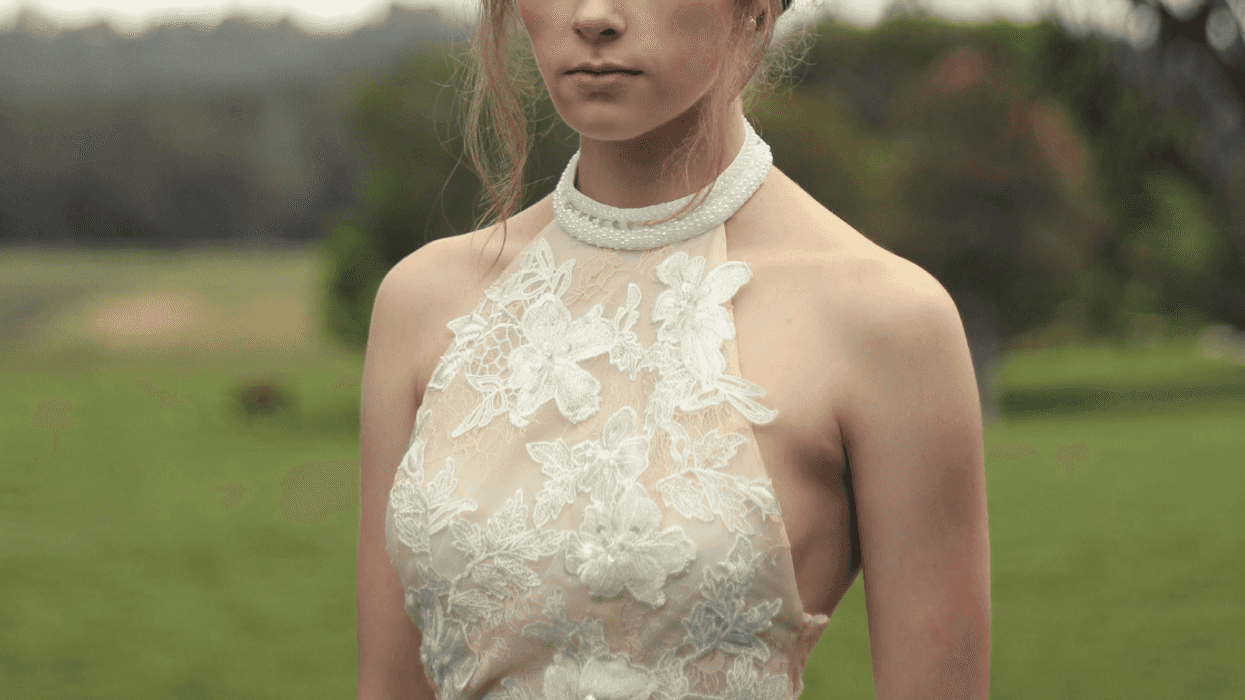 Bride Lashes Out After Mom Tries To Talk Her Out Of Including Her Stepsister In Wedding Party