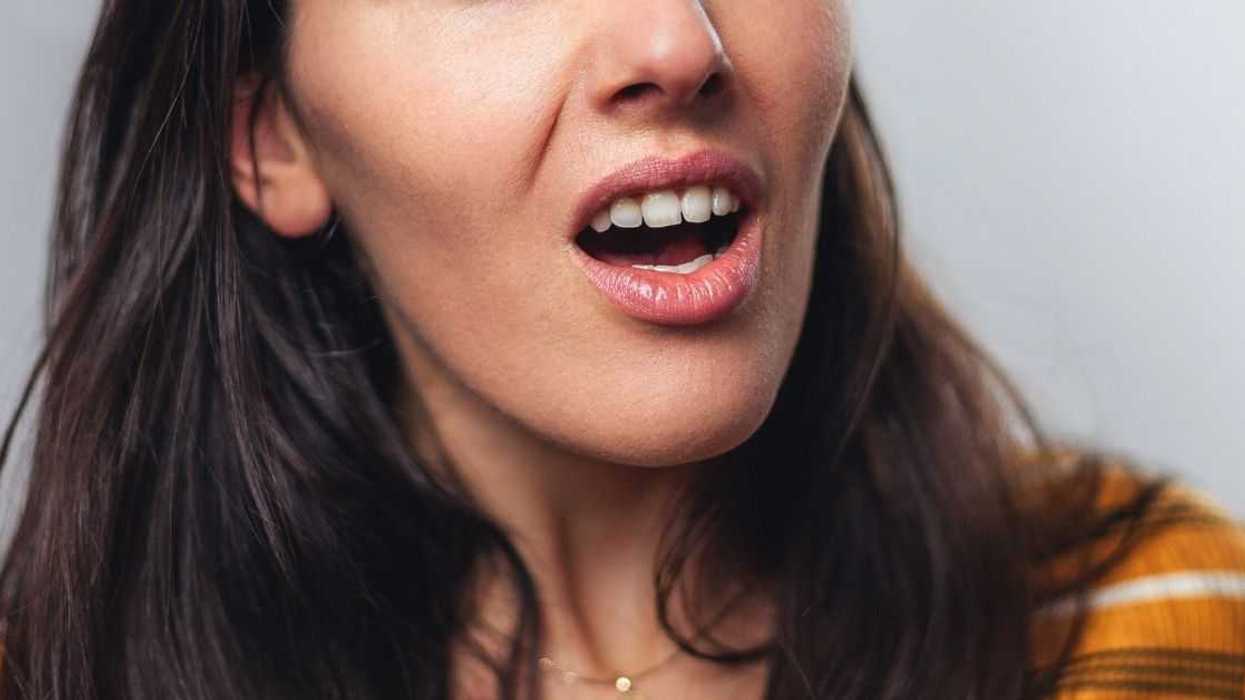 New Mom Stirs Drama By Calling Fiancé's Conservative Cousin 'The Most Judgmental Mom I Know'