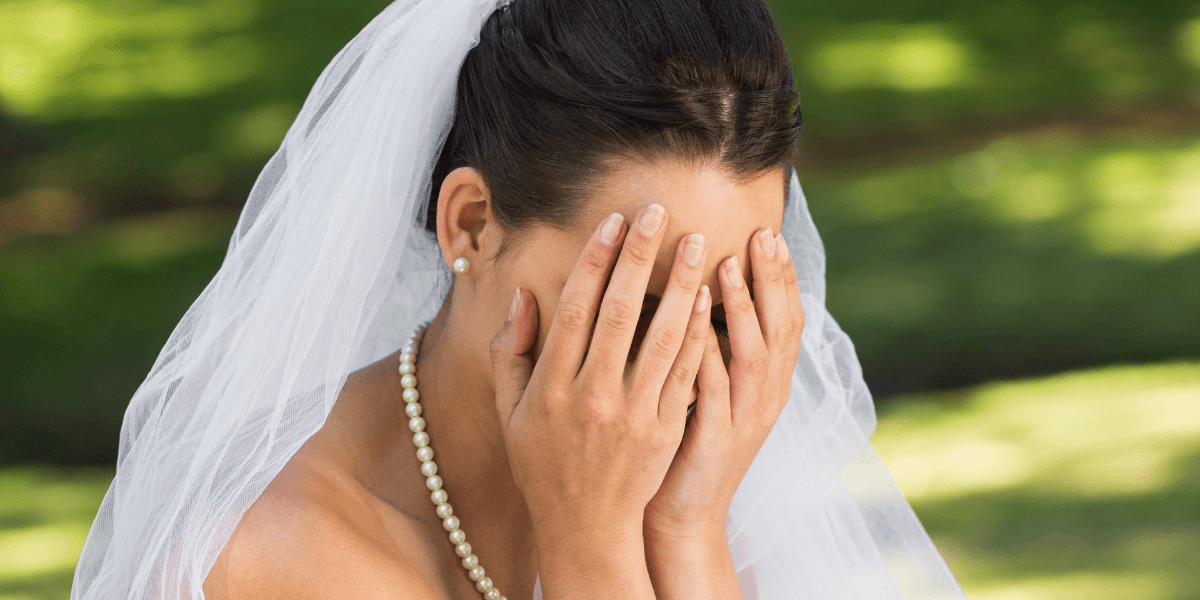 Reluctant Groom Proposes Canceling Wedding After Bride's Grandma Dies In Transit | Percolately