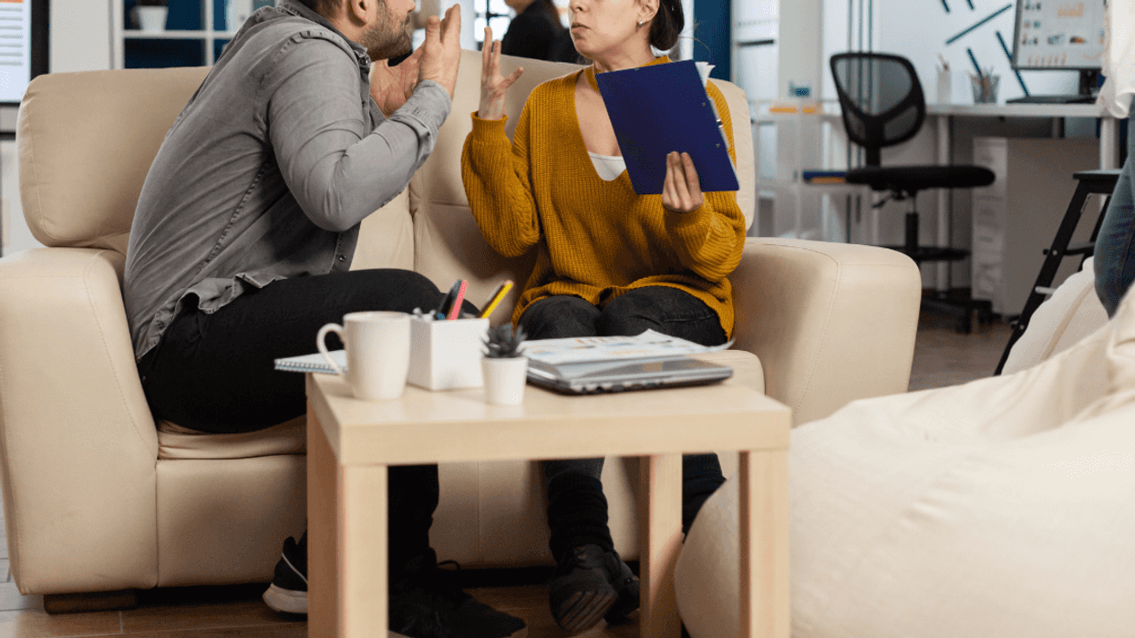 Bilingual Redditor Snaps At Coworker For Constantly Trying To Practice Spanish With Them At Work
