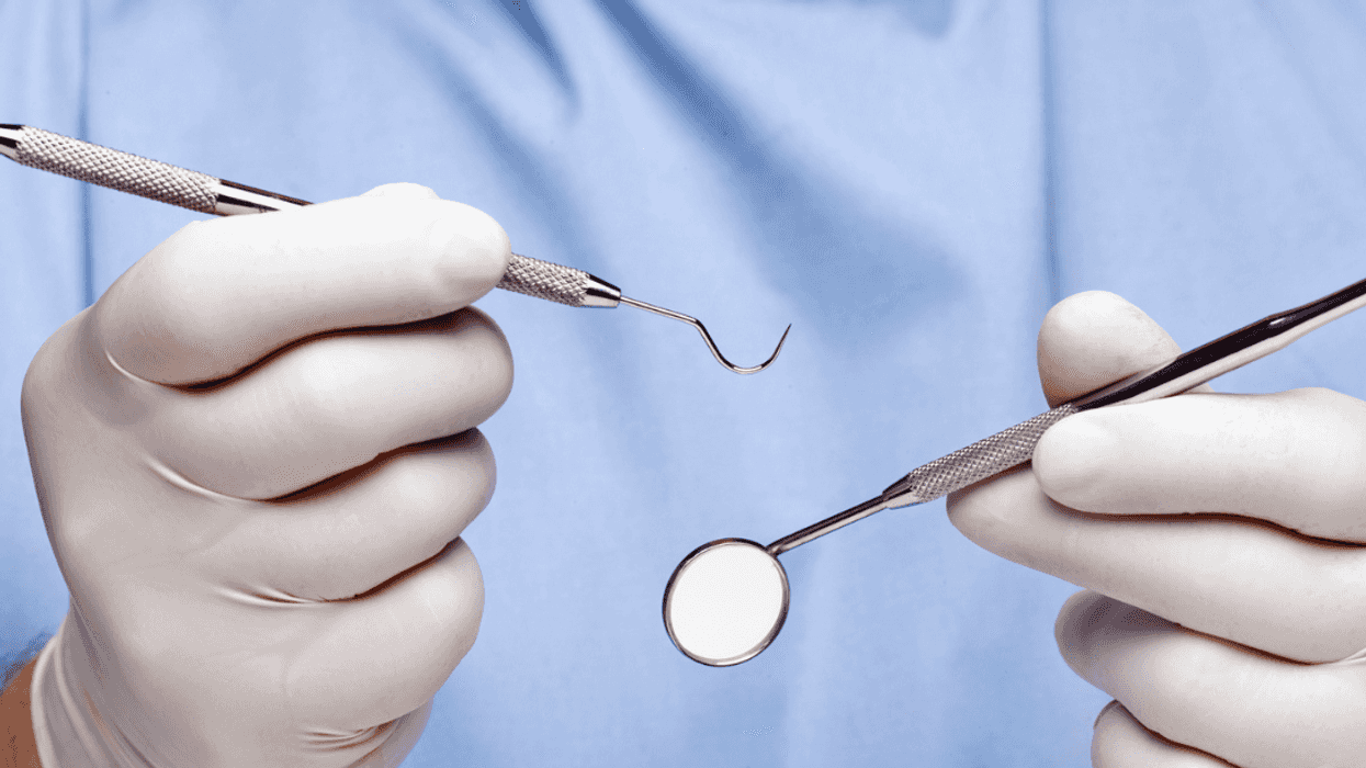 Dental assistant