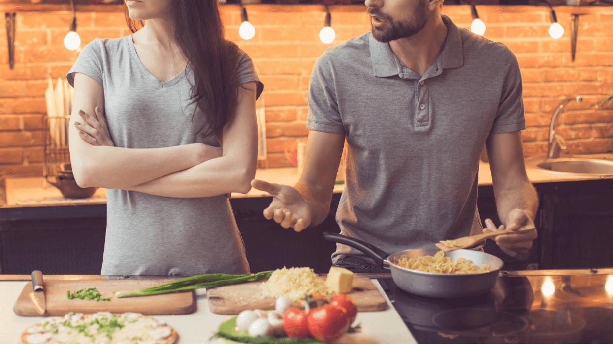 Dad Angry When Unemployed Girlfriend Refuses To Get Up Early To Make Breakfast For His Kids