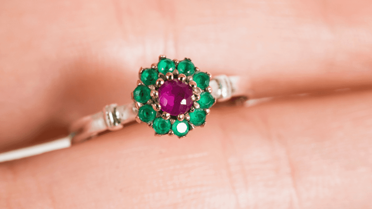 emerald and garnet ring