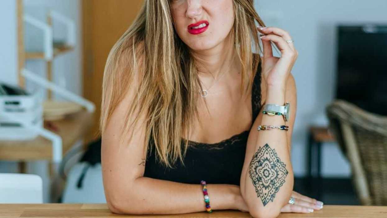 Redditor Calls Out Friend For Lying About Being Traumatized By An Event She Didn't Actually Witness