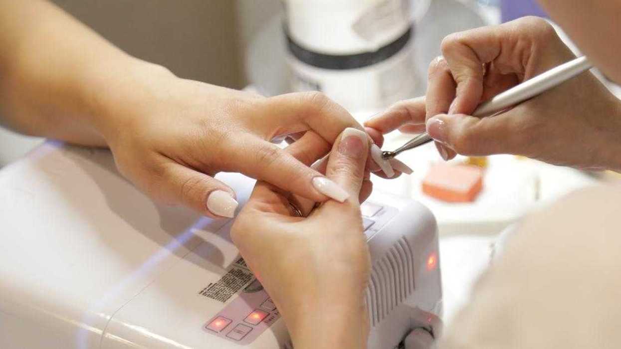 Teen Balks After Parents Demand She Remove Manicure To Avoid Upsetting Family Friend's Daughter