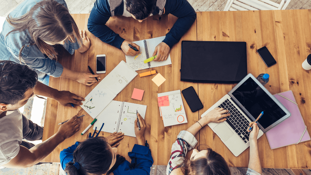 College Student Considers Reporting Classmate For Not Pulling Her Weight In A Group Project