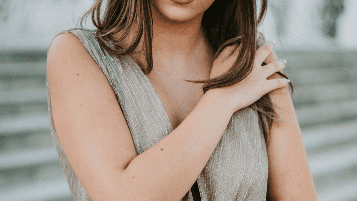 Guy Called Out For Refusing To Tell Fiancée Her 'Sexy' Outfit Made Brother And His Wife Uncomfortable