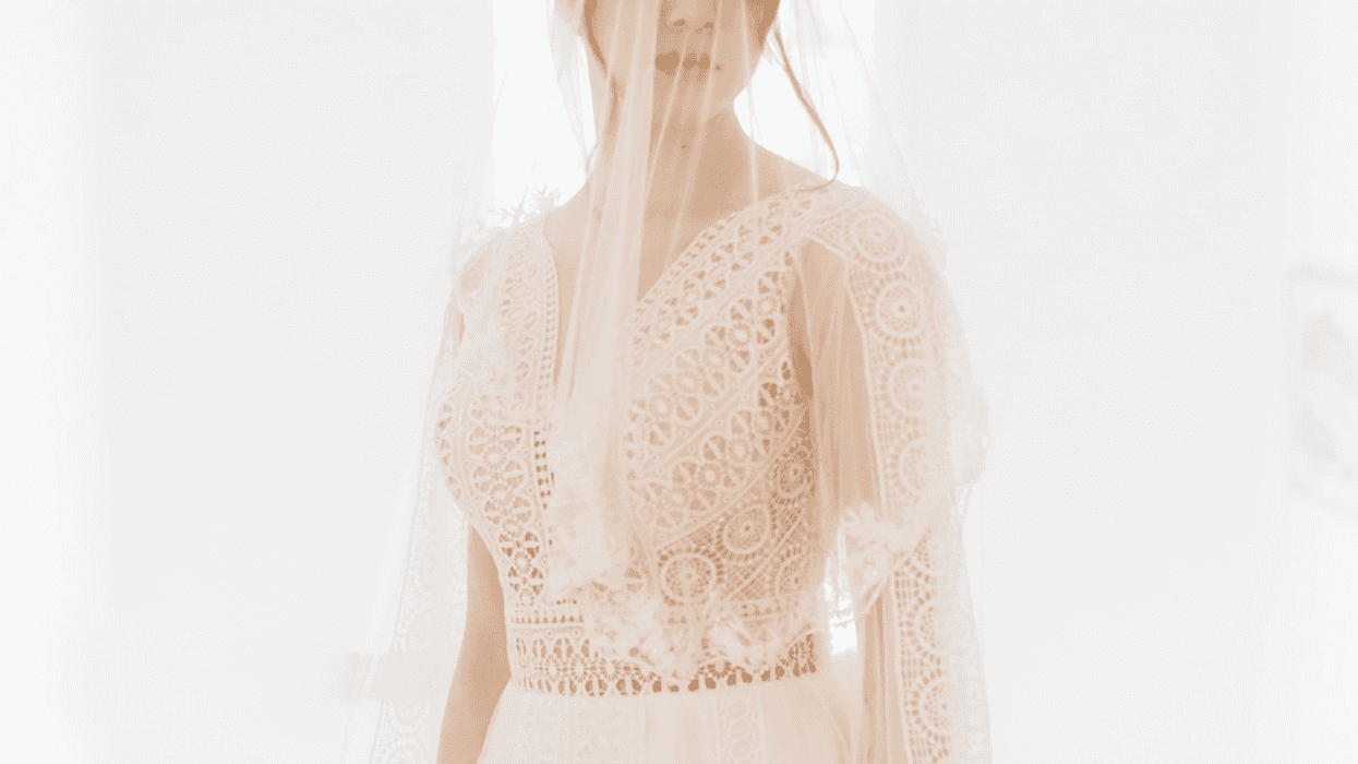 Woman Livid After Brother's Fiancée Disinvites Her Sober Daughter-In-Law From Their Wedding