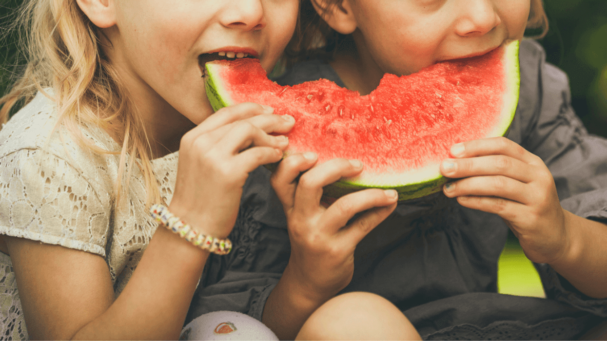 Identical twin sisters