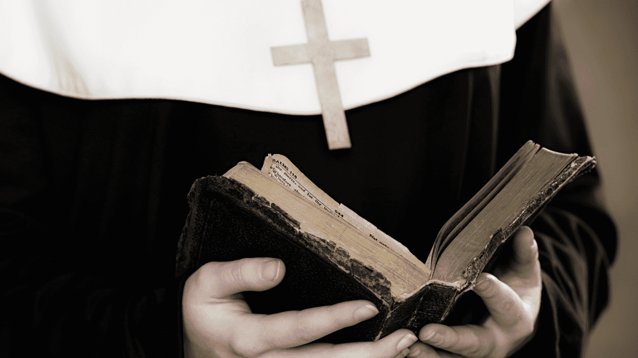 Catholic Woman Calls Out Non-Religious Friend For Refusing To Address Nuns They Met As 'Sister'