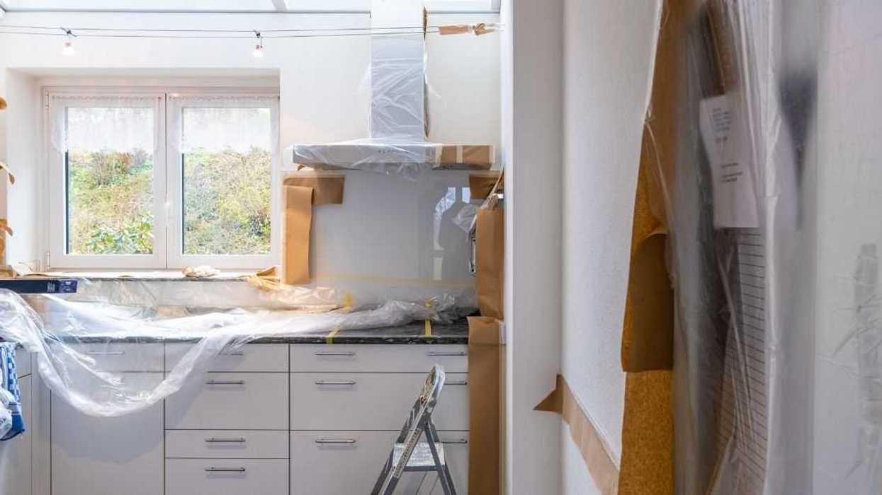 Redditor Called Out For Asking Girlfriend To Help Pay For Home Renovations Before She Moves In