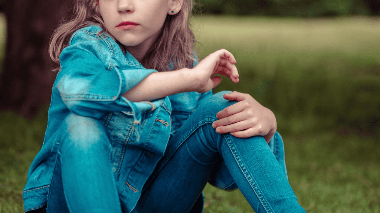 Gay Man Called Out For Telling Young Niece He's Not Invited To Christmas Because He 'Dates Boys'