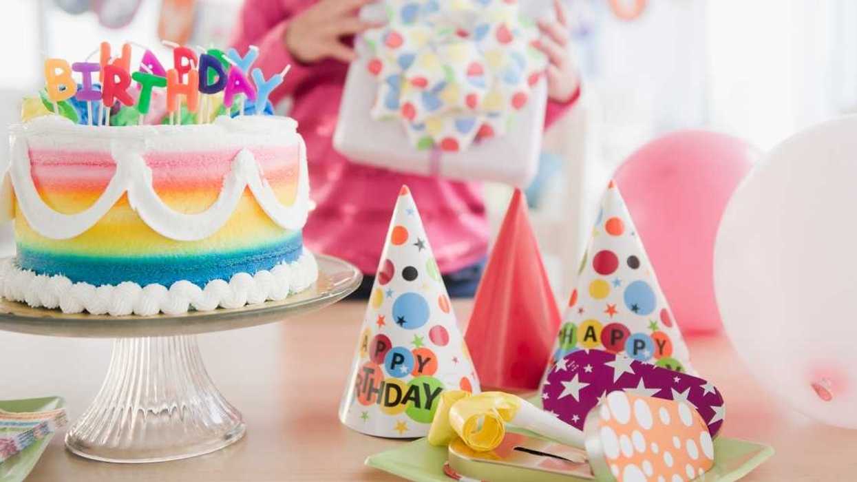 Childfree Woman Kicked Out Of Niece's Birthday For Saying Mom's Life Would Be Better If She Weren't Born