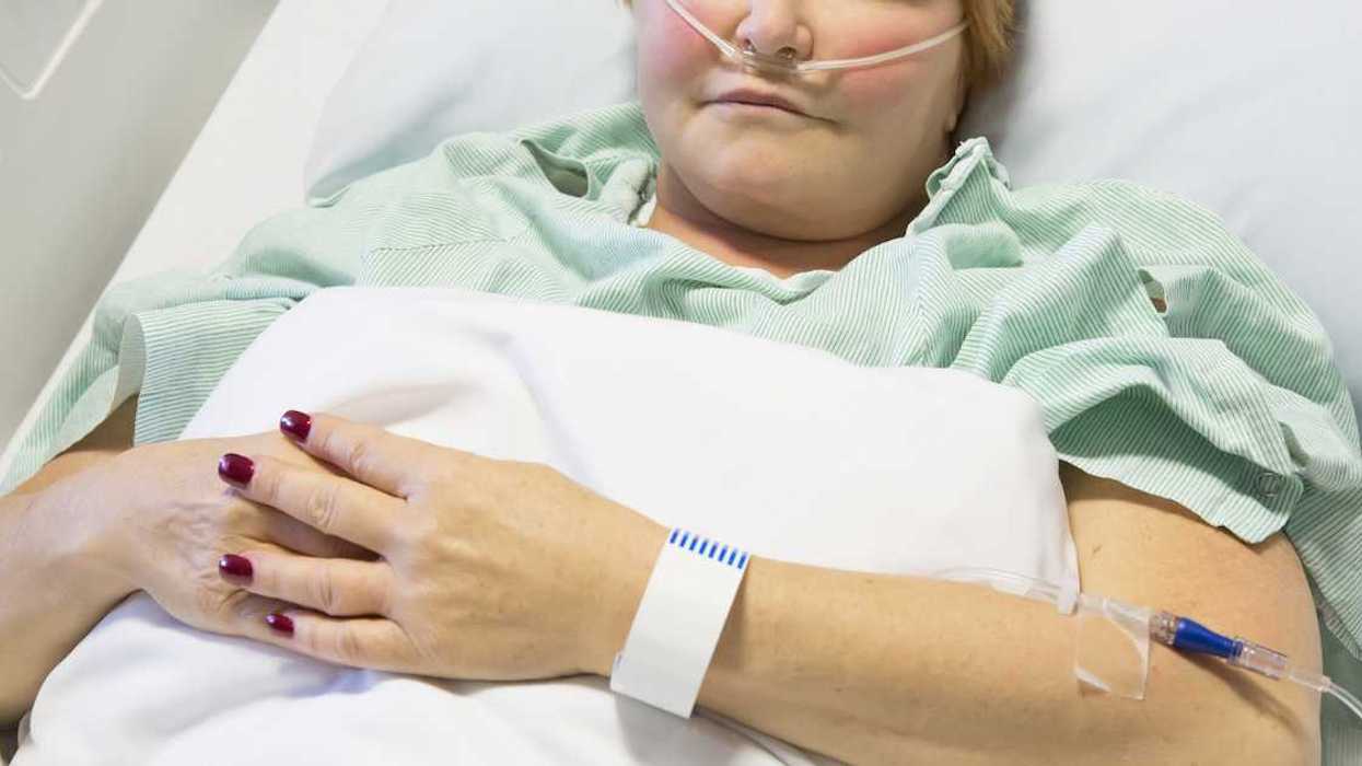 Guy Loses It On His Estranged Mom After She Orders Him To Pay For Her Cancer Treatment