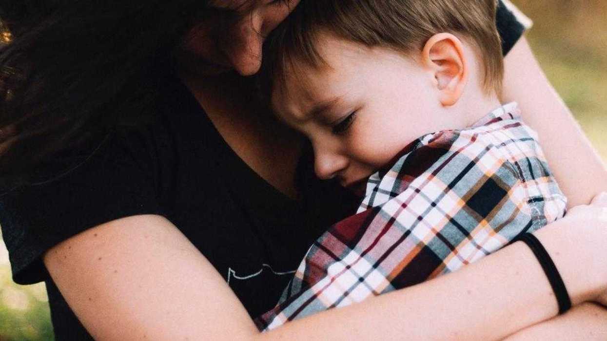 Dad Pissed After Wife Refuses To Force Teen Daughter To Be Full-Time Babysitter To Their Other Kids