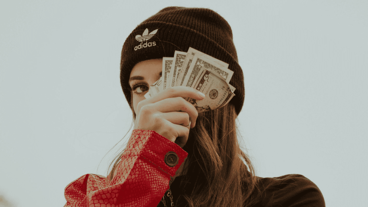 Dad Balks After Ex Demands He Stop Giving Daughter Lunch Money Because It Makes Stepsister Jealous