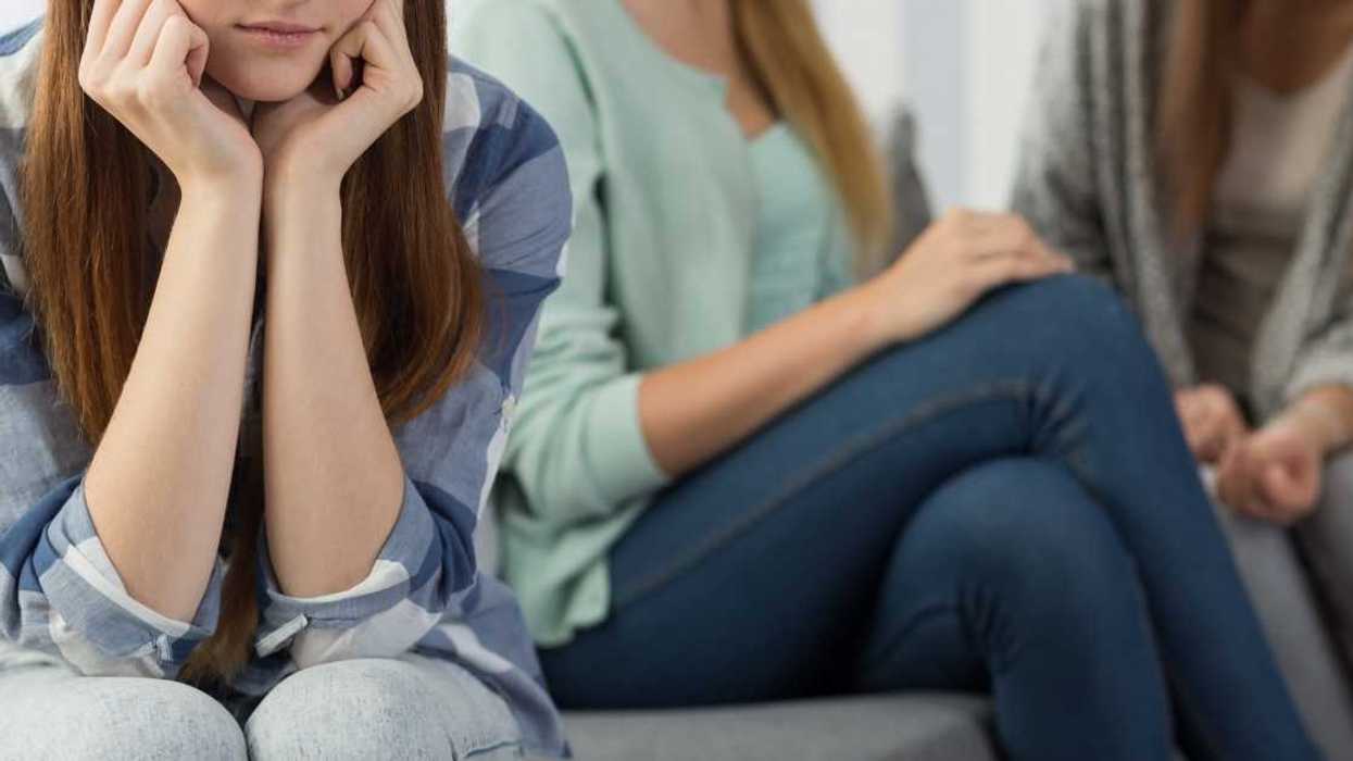 Mom Cuts Off Family For Refusing To Treat Her 'Plain' Daughter The Same As Her Child Model Daughter