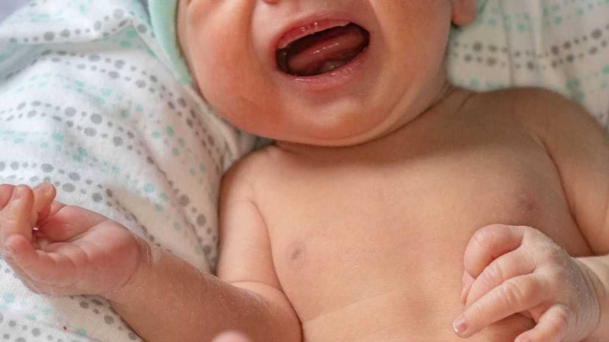 Doctor Called Out For Trying To Soundproof Apartment Because Of Neighbor's Screaming Baby