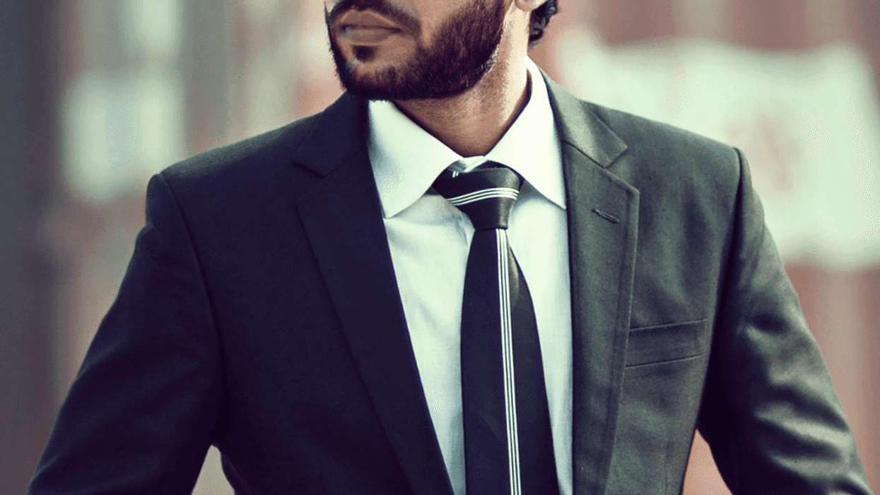 Groom Threatens To Disinvite Family From Wedding Unless They Stop Demanding Bride Wear Makeup