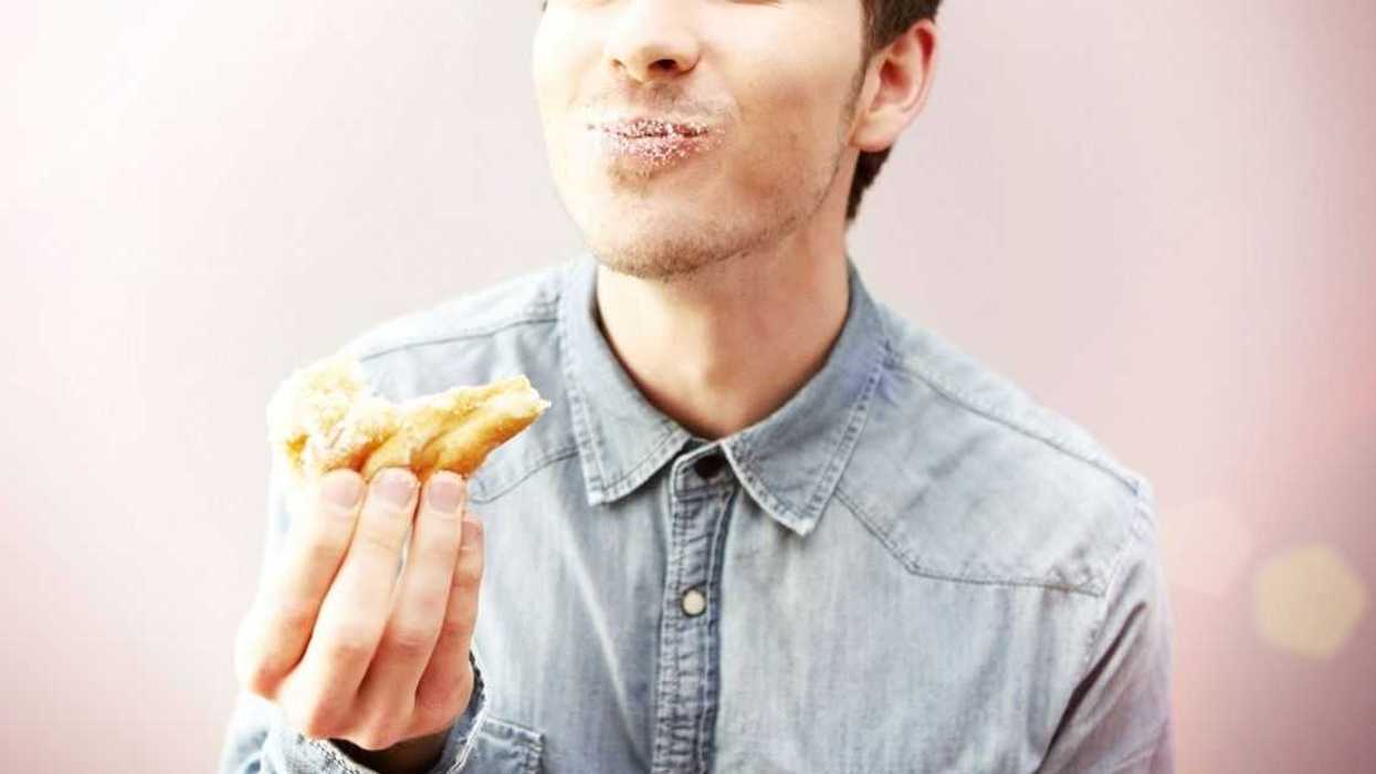 Guy Pissed When Girlfriend With Celiac Disease Calls Him Out For Eating Her Gluten-Free Food