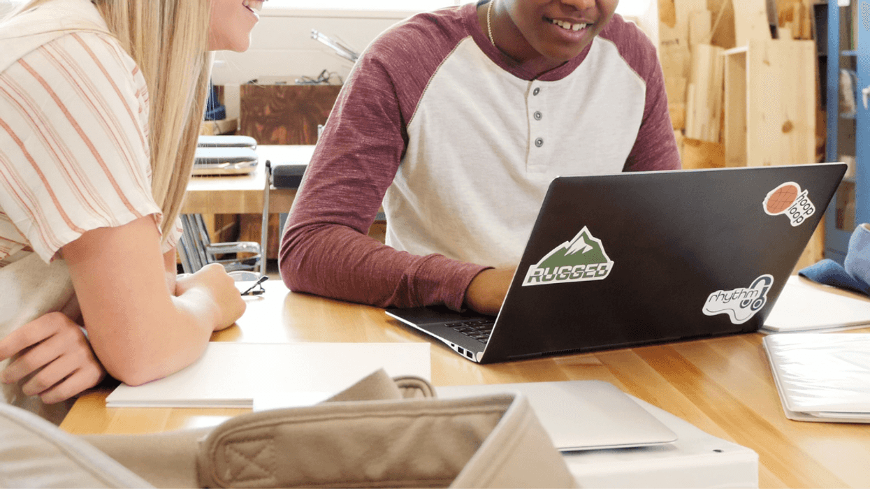 kids studying together