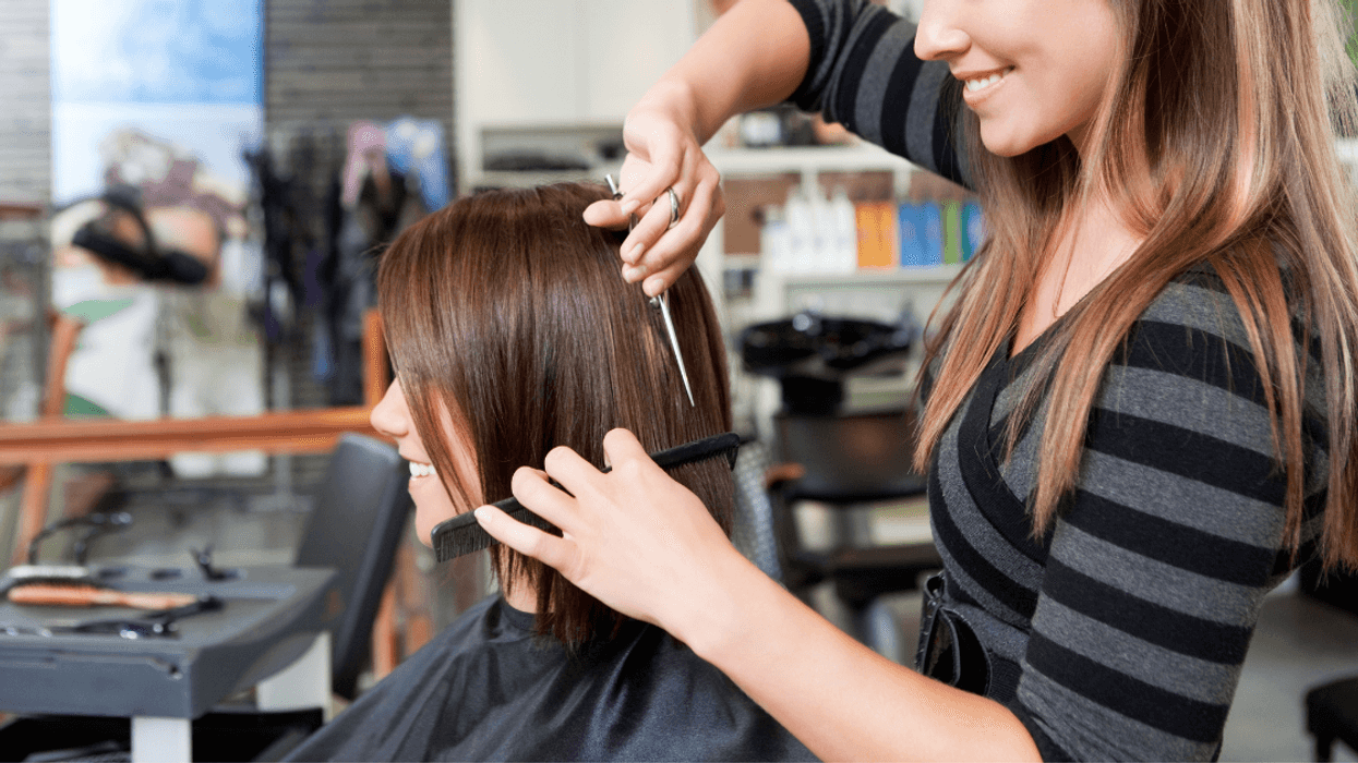 Redditor Stirs Drama By Refusing To Let Friend's Stylist Roommate Give Them A Haircut