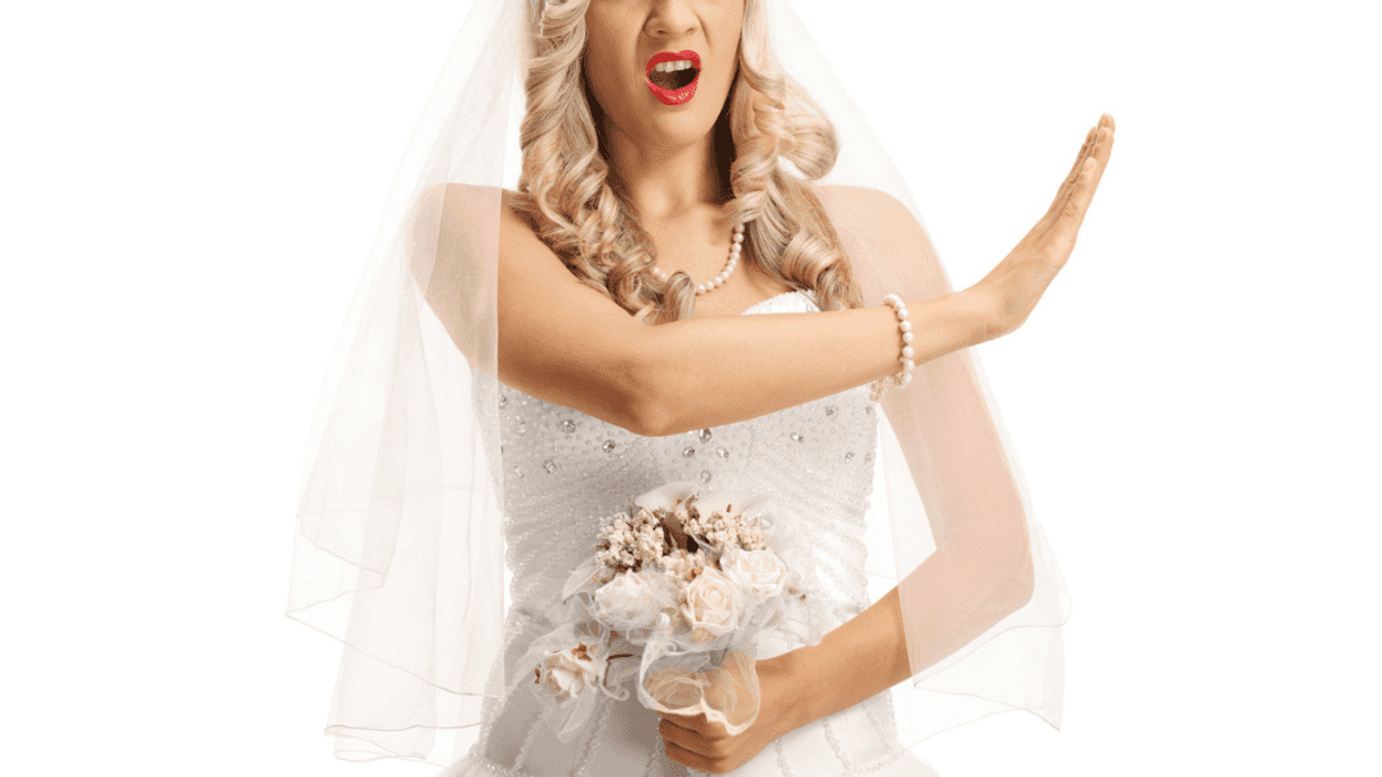 Bride Threatens Not To Invite Brother To Wedding After He Refuses To Contribute $27,000 Toward It