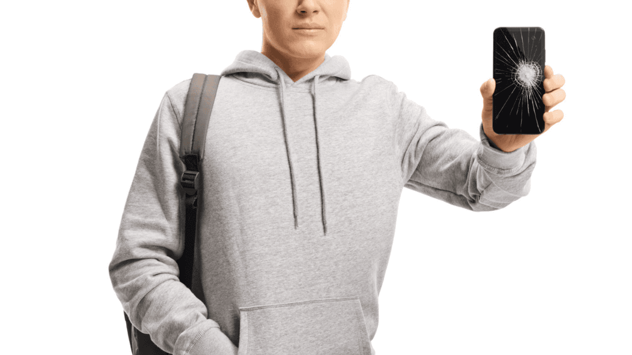 Parent Stunned When Teen Son Asks For A New Phone After Ruining His On Purpose To 'Look Cool'