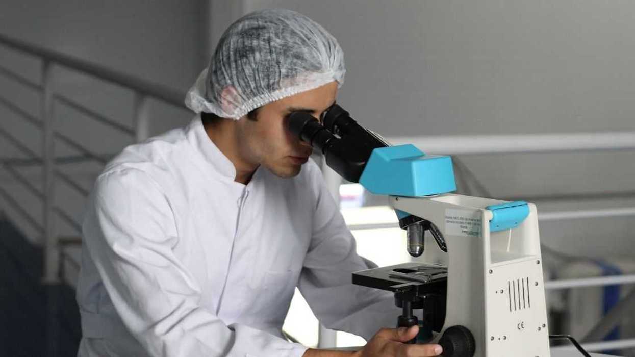 Redditor Called 'A**hole' For Discouraging Potential Employee From Working At Their Old Job