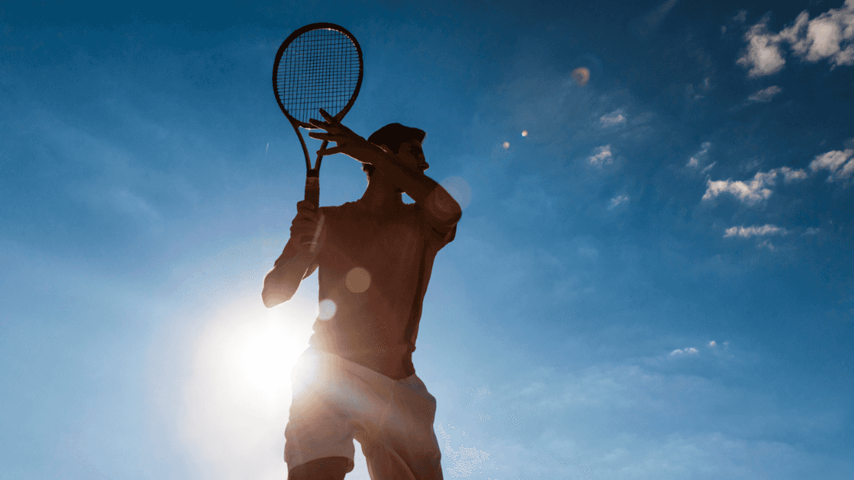 Man playing tennis