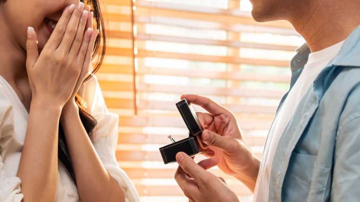 Man proposing to his girlfriend