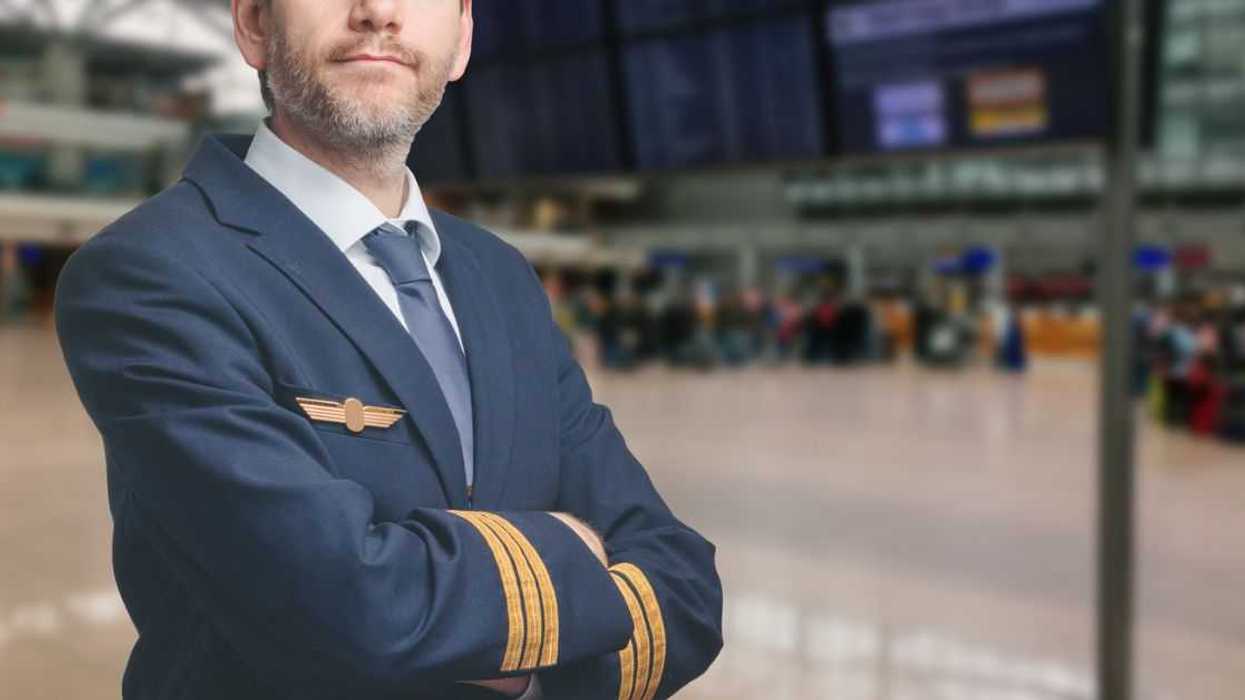 Pilot Stays Home From Work To Teach Wife A 'Lesson' Because She Didn't Iron His Uniform