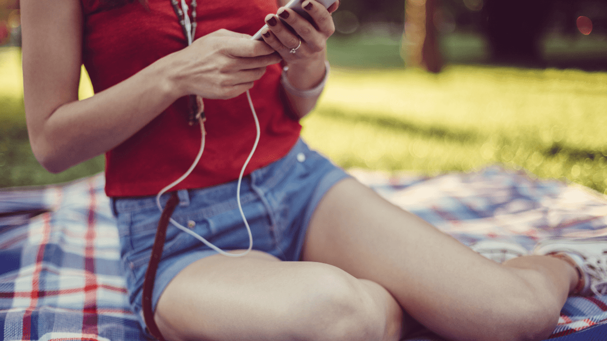 Dad Pissed After Wife Demands Daughters Change From Shorts To Pants When Her Brother Visits