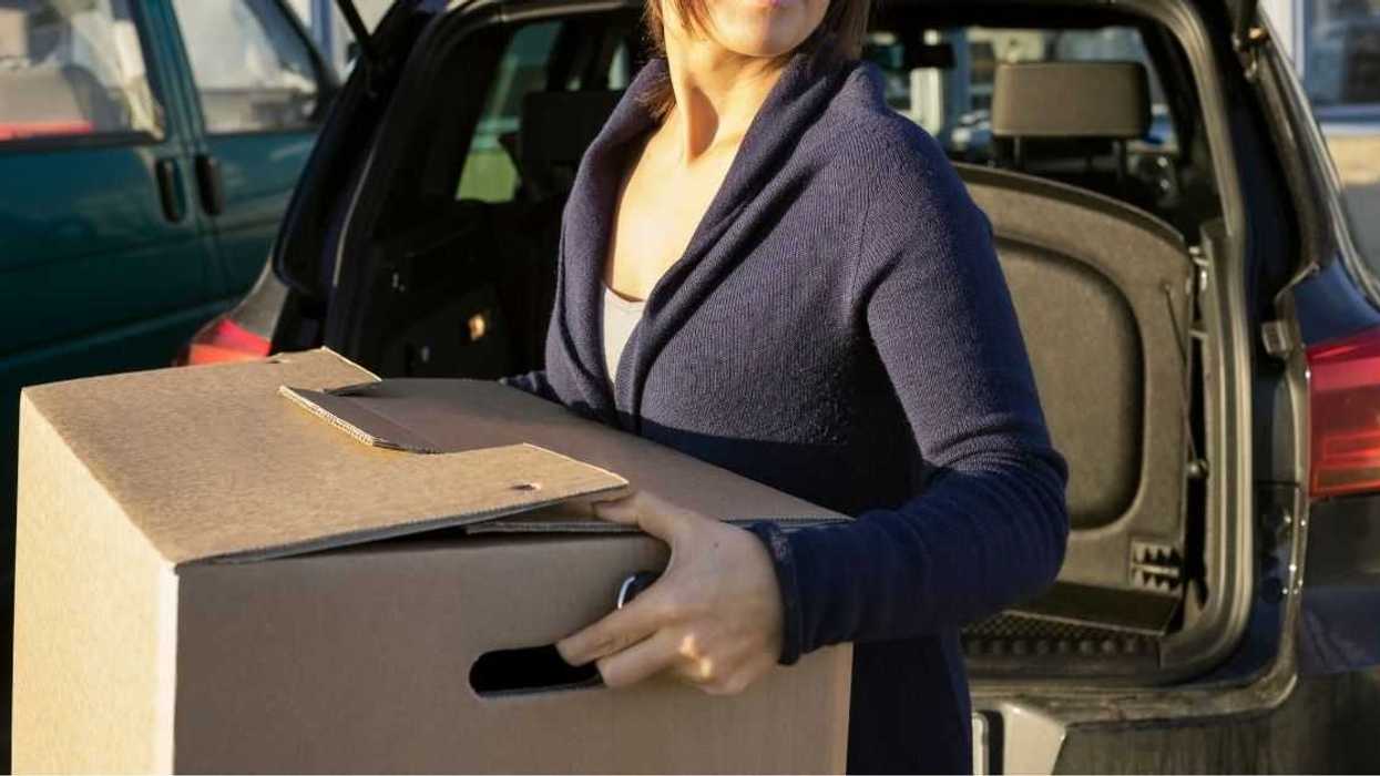 Daughter Livid After Mom Refuses To Stop Dropping Off Old Household Stuff At Her Apartment